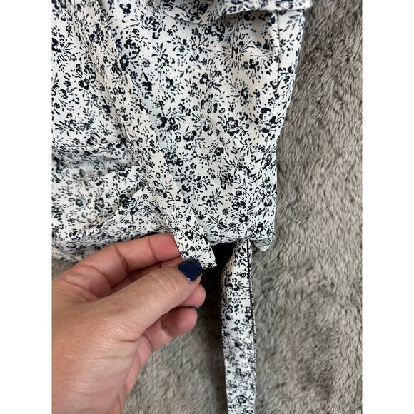 Zara White Blue Floral Crop Wrap Blouse Top Side Tie Flutter Sleeve M Medium - Picture 6 of 10
